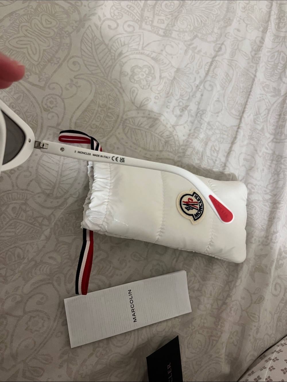 Moncler sunnies - Picture 7 of 9